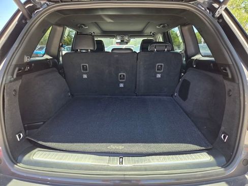 Certified 2025 Jeep Grand Cherokee Summit AWD/4WD image 9