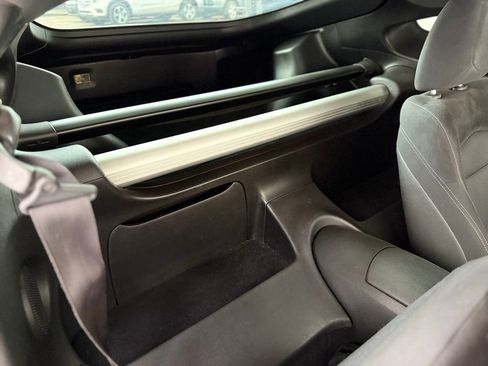 Used 2017 Nissan 370Z w/ Sport Package image 21