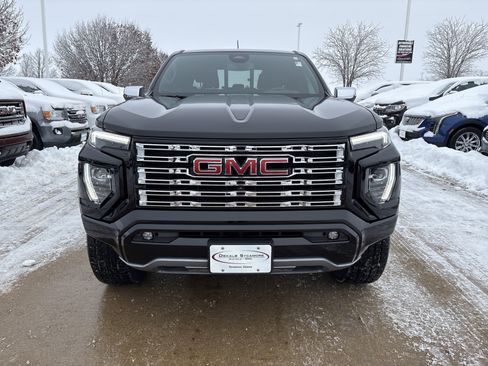Used 2023 GMC Canyon Denali image 8