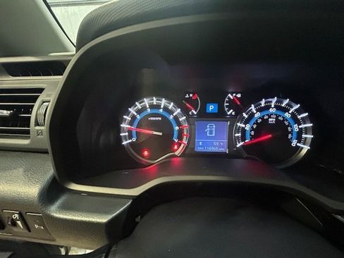 Used 2017 Toyota 4Runner Limited image 10