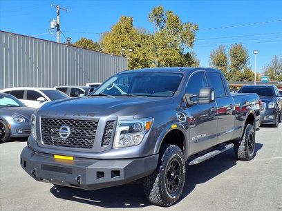 Used 2019 Nissan Titan PRO-4X w/ Pro-4x Convenience Package