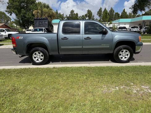 Used 2011 GMC Sierra 1500 SLE w/ Power Tech Package AWD/4WD image 3