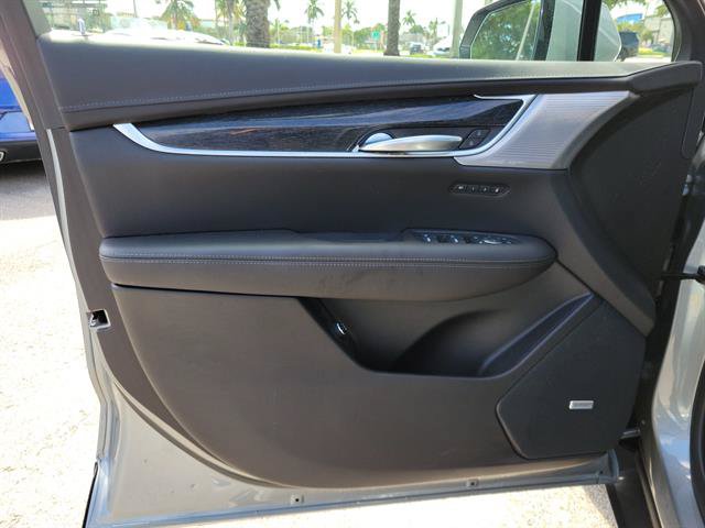 Certified 2023 Cadillac XT5 Premium Luxury w/ Technology Package FWD image 34