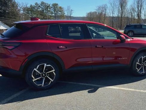 New 2026 Chevrolet Equinox EV LT FWD image 8