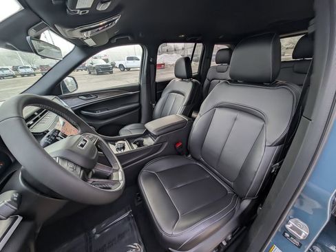 New 2026 Jeep Grand Cherokee Limited image 13