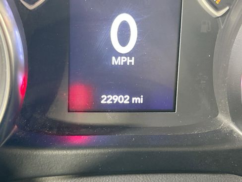 Used 2022 Jeep Wrangler Sport image 12