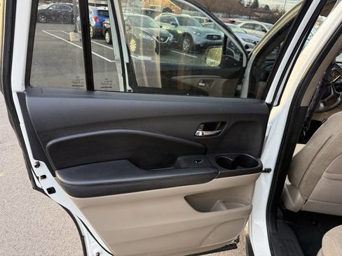 Used 2020 Honda Pilot EX image 19