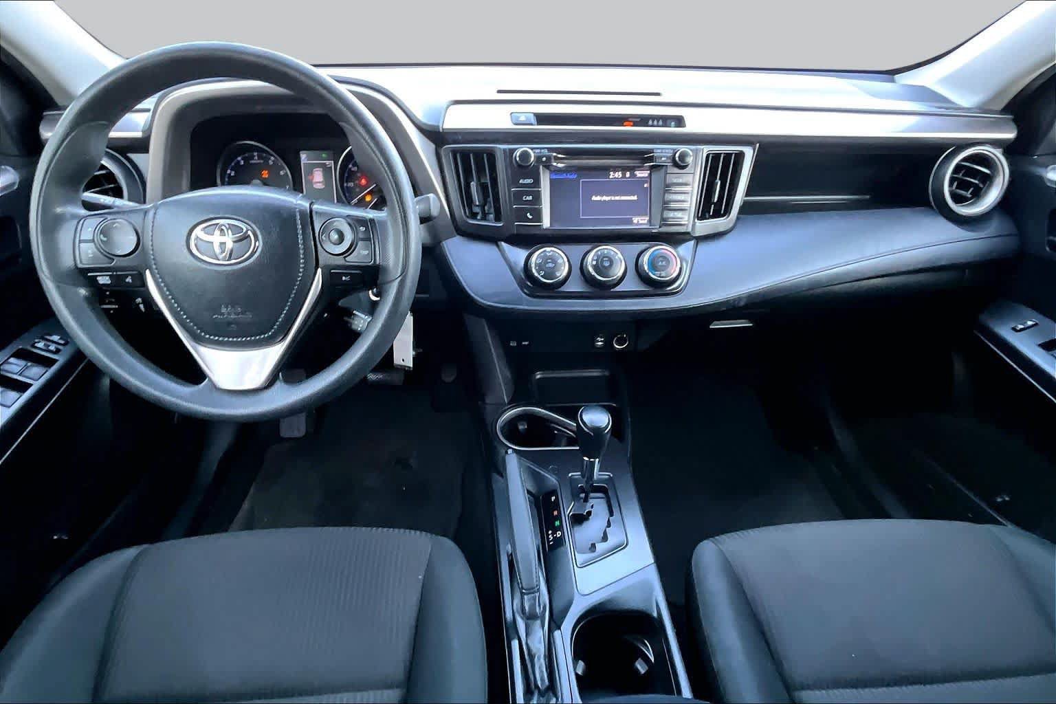 Used 2018 Toyota RAV4 LE w/ Carpet Mat Package AWD/4WD image 14