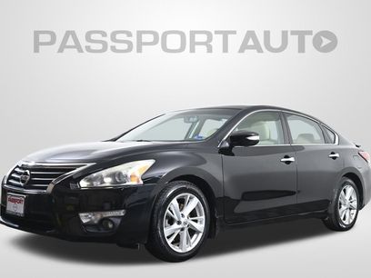 Used 2015 Nissan Altima 2.5 SV w/ Convenience Package