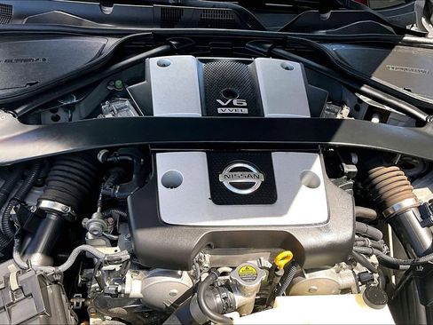 Used 2009 Nissan 370Z Coupe w/ Sport Pkg RWD image 25