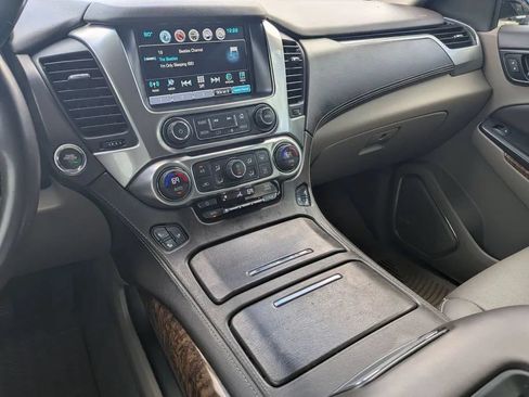 Used 2017 Chevrolet Tahoe Premier AWD/4WD image 25