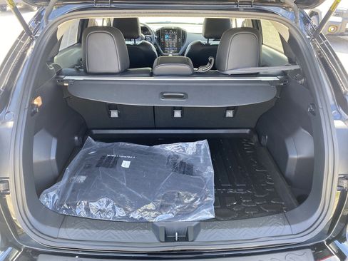 Used 2024 Subaru Crosstrek 2.5i Limited w/ Crosstrek Mirror Package image 36