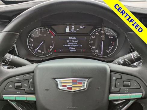 Used 2025 Cadillac XT6 Premium Luxury image 27