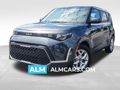 Used 2025 Kia Soul LX w/ LX Technology Package