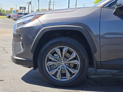 Used 2023 Toyota RAV4 Limited image 8