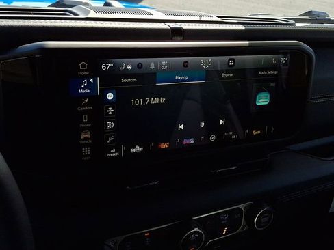 New 2026 Jeep Gladiator Sport image 11