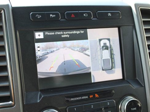 Used 2018 Ford F150 Raptor w/ Equipment Group 802A Luxury image 15