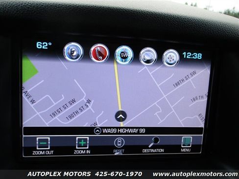 Used 2018 Chevrolet Suburban Premier image 26