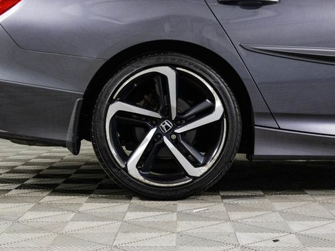 Used 2018 Honda Accord Sport image 40