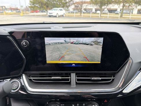 Used 2024 Chevrolet Trax ACTIV w/ Driver Confidence Package image 44