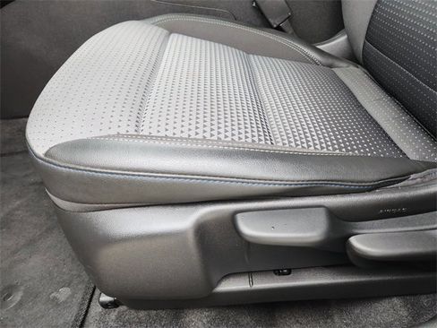 Certified 2024 Chevrolet Trax LT w/ Sunroof Package image 23