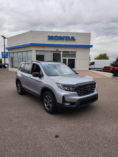 Certified 2024 Honda Passport TrailSport image 1