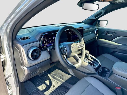 Used 2025 Chevrolet Colorado ZR2 w/ Midnight Edition image 12