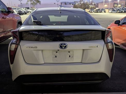 Used 2016 Toyota Prius Two image 5