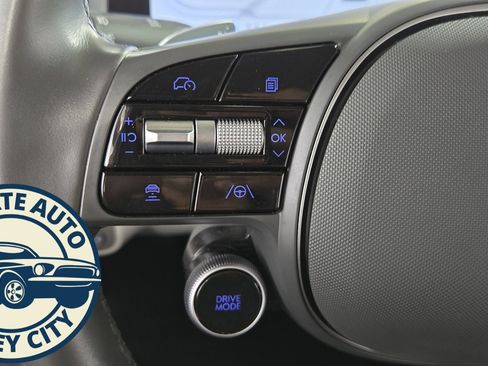 Used 2023 Hyundai Ioniq 6 SEL image 11