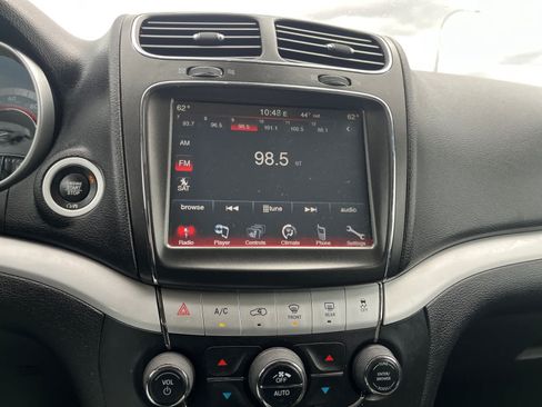Used 2019 Dodge Journey GT FWD image 25
