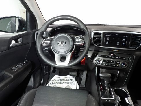 Used 2020 Kia Sportage LX w/ LX Popular Package image 13