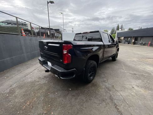 Used 2021 Chevrolet Silverado 1500 LT Trail Boss w/ Convenience Package II AWD/4WD image 6