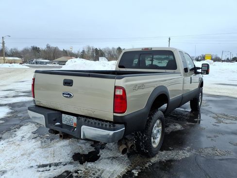 Used 2010 Ford F350 XLT image 6