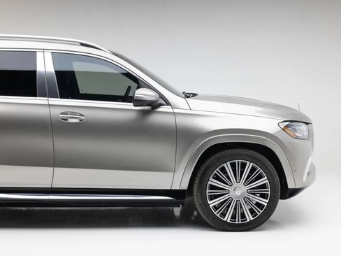 Used 2022 Mercedes-Benz Maybach GLS 600 4MATIC image 23