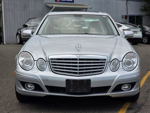Used 2007 Mercedes-Benz E 350 4MATIC Sedan image 2