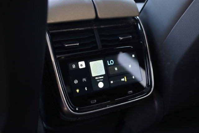 Used 2024 Rivian R1S Adventure Quad AWD/4WD image 29