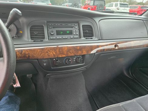 Used 2007 Mercury Grand Marquis GS image 8