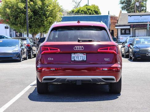 Used 2018 Audi Q5 2.0T Premium Plus w/ Premium Plus Package AWD/4WD image 3