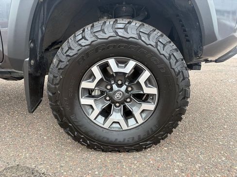 Certified 2021 Toyota Tacoma TRD Off-Road image 10