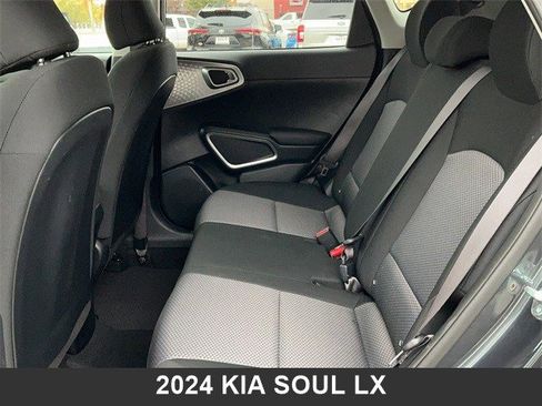 Used 2024 Kia Soul LX w/ Option Group 015 image 13