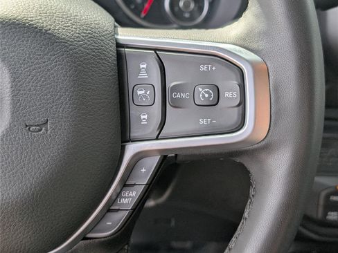 Used 2025 RAM 2500 Big Horn AWD/4WD image 24