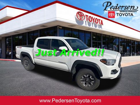 Used 2023 Toyota Tacoma TRD Off-Road w/ Technology Package AWD/4WD image 1