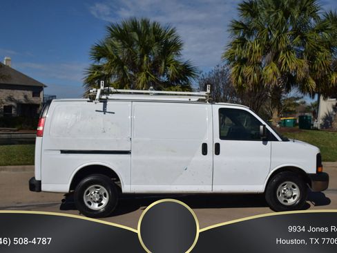 Used 2012 Chevrolet Express 2500 w/ Power Package image 8