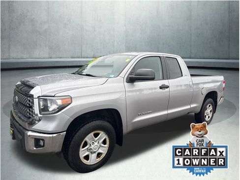 Used 2018 Toyota Tundra SR5 AWD/4WD image 1