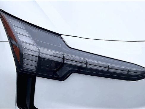 New 2025 Volvo EX30 Ultra w/ Protection Package Premier image 33