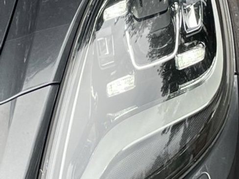 Used 2019 Porsche Panamera image 12