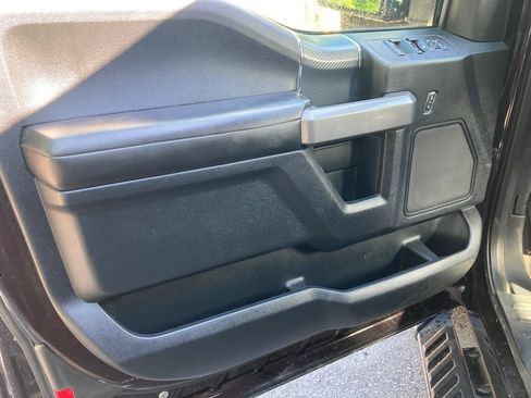 Used 2019 Ford F150 XLT w/ Equipment Group 302A Luxury AWD/4WD image 13