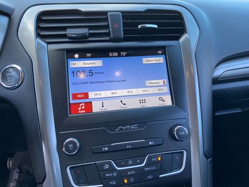 Used 2019 Ford Fusion SE image 66