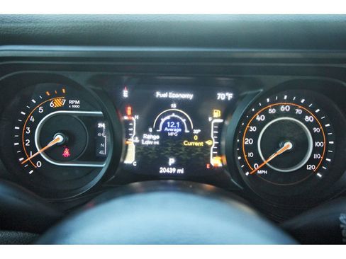 Used 2024 Jeep Wrangler Sport S image 17