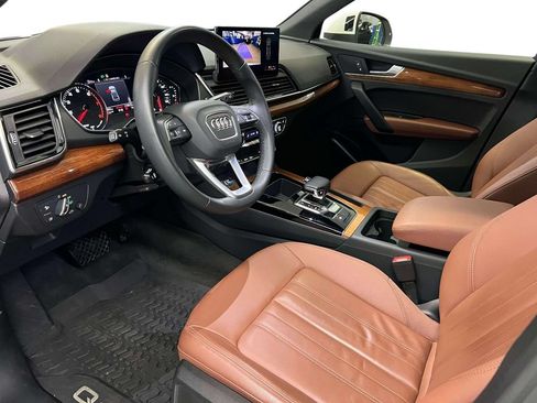Used 2023 Audi Q5 2.0T Premium w/ Convenience Package AWD/4WD image 15